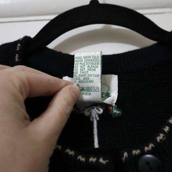 Vintage Quacker Factory Embroidered Gingerbread Sweater M Christmas Holiday - Picture 6 of 6